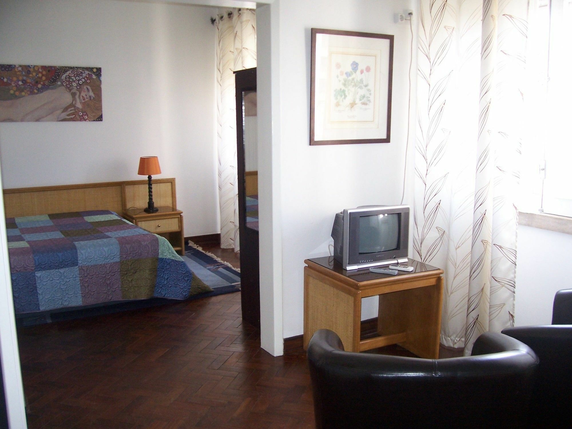 Hotel Residencial Caravela Lisbon Luaran gambar