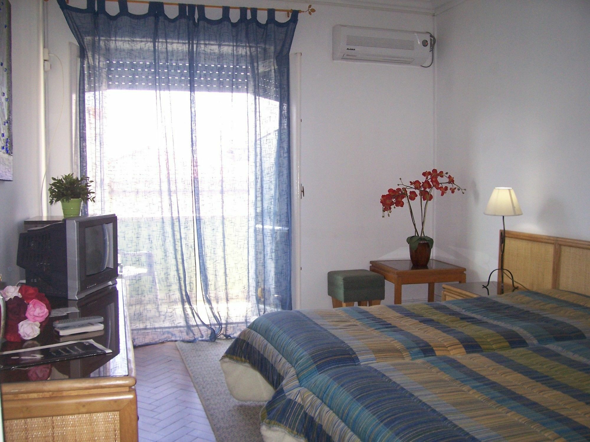 Hotel Residencial Caravela Lisbon Luaran gambar